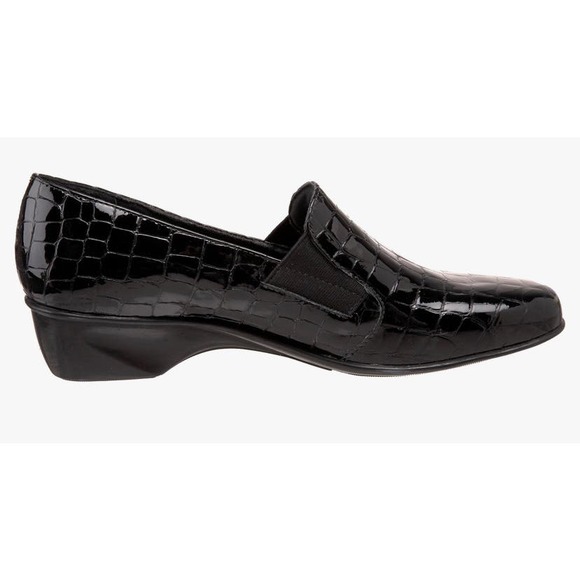 Walking Cradles Women's Teri Flat Croc Patent Print - Size 6 S - Picture 7 of 8